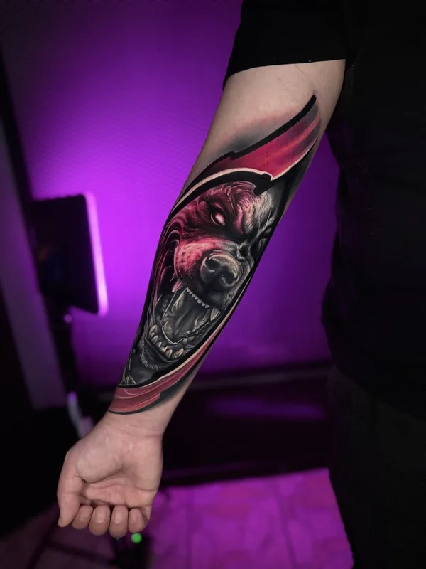 color realism tattoo auf forearm #93713 | Tätowierer Maxim Tyatin
