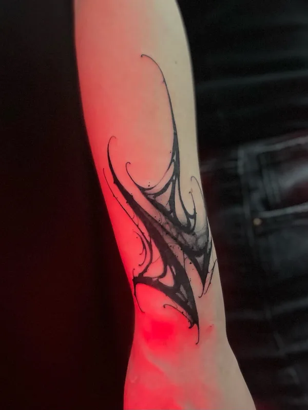 black abstract татуировка на forearm #99002 | Тату мастер Эдита Тер-Балян