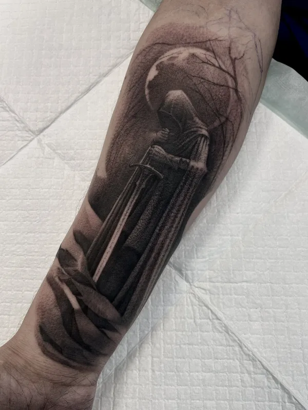black and grey realism татуировка на forearm #96754 | Тату мастер Паша Игнатьев 