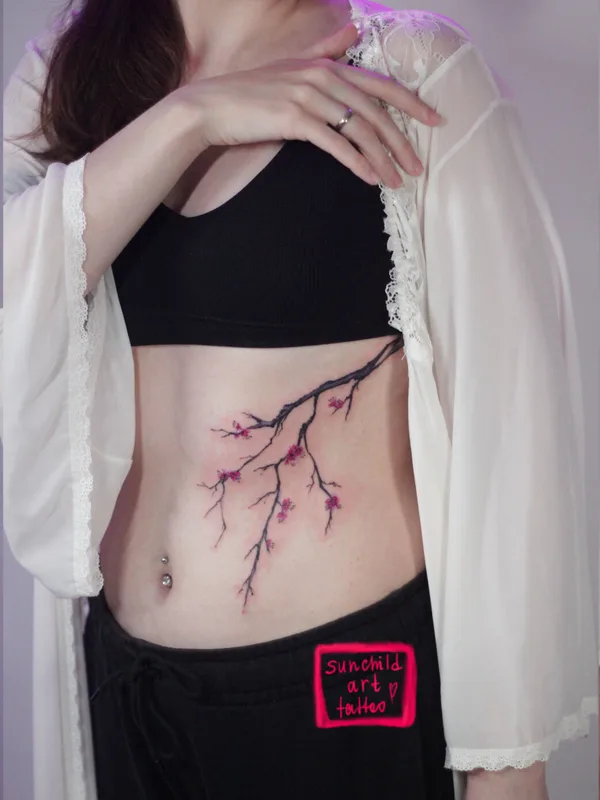 female color botanic татуировка на ribcage #99062 | Тату мастер Мария Гурьянова (Sunchild Art)