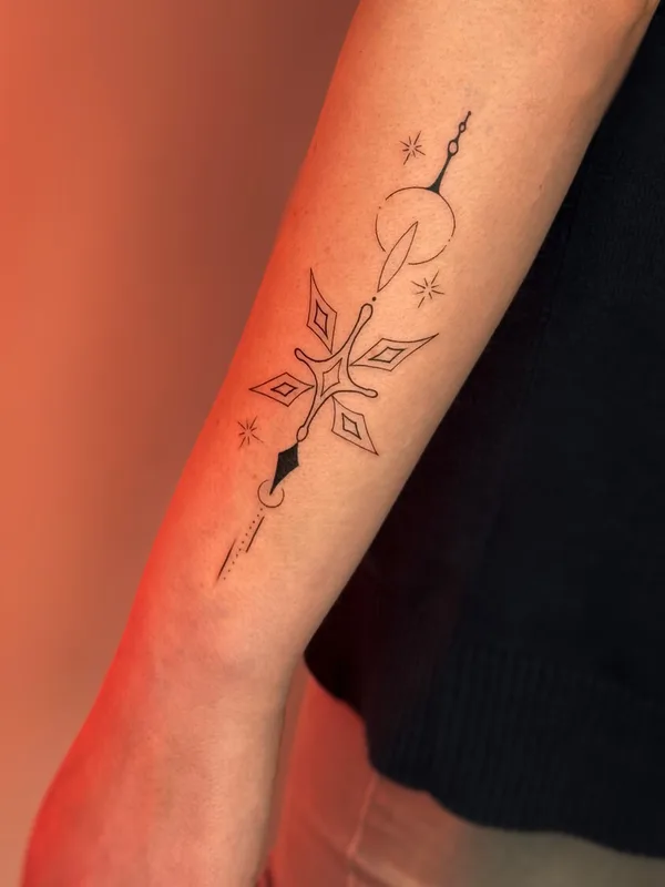 female black geometric Tatuagem em forearm #99466 | Tatuador Валерия Ранио
