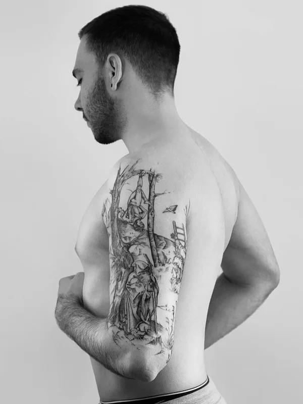 male black fineline tattoo auf biceps #96763 | Tätowierer Delphine CENCIG