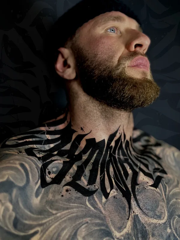 male black lettering Tatuagem em neck #93462 | Tatuador Tigran | Re1st.Ink