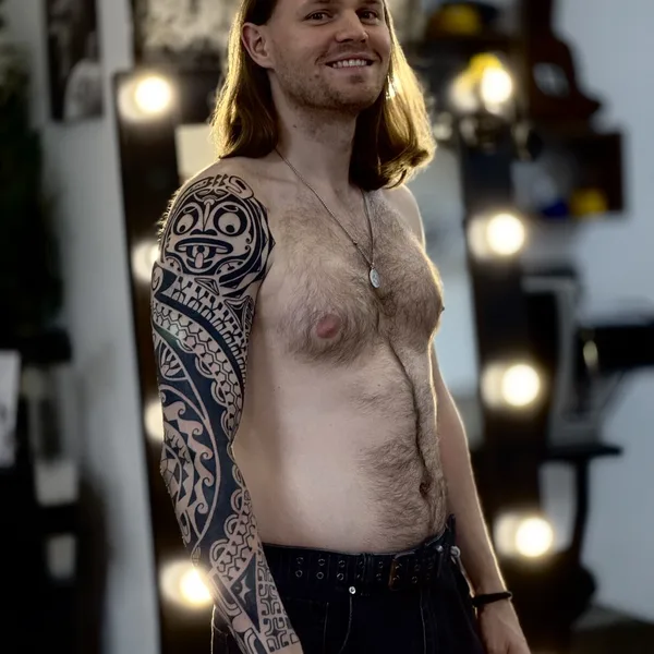 Polynesian tattoo by Максим Пархоменко  in Moscow