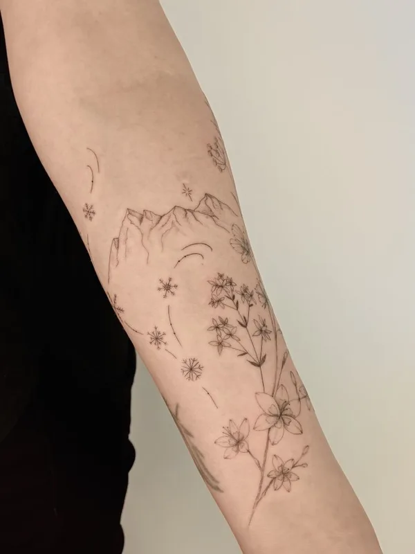 Botanical tattoo by Daria Inkwaves in Montréal