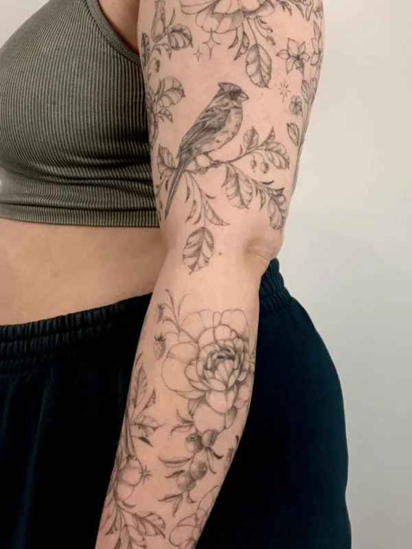 Botanical tattoo by Daria Inkwaves in Montréal