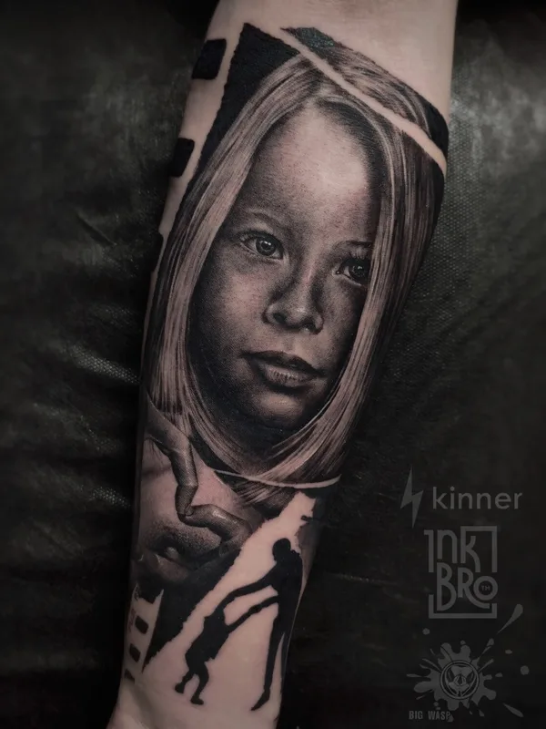 blackandgrey realism Tatuagem em forearm #92954 | Tatuador Виктор Тора