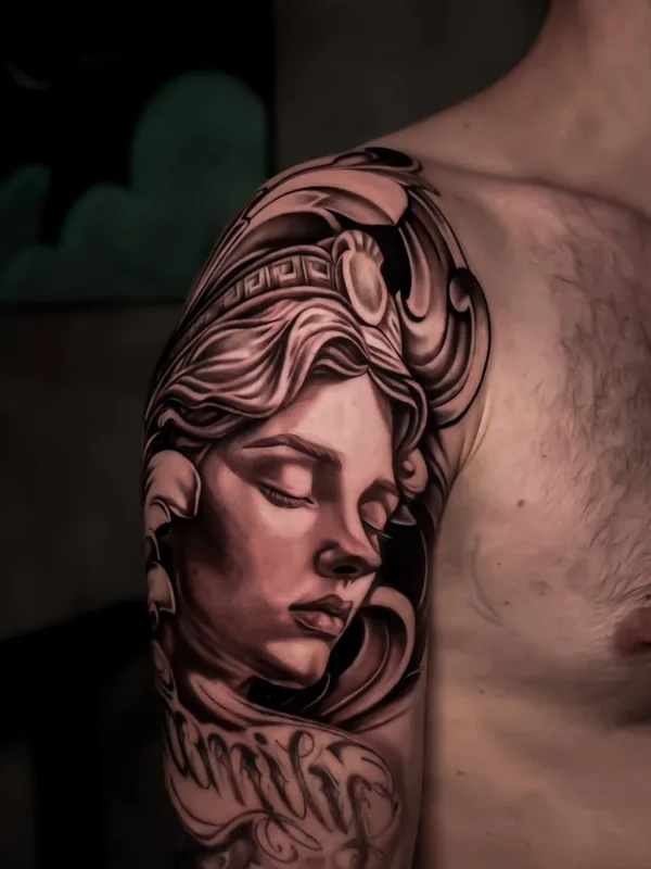 black and grey realism Tatuagem em shoulder #97686 | Tatuador Виолетта Мартынова 