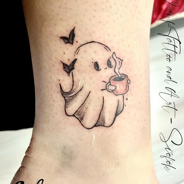 whipshading tattoo by Klaudia Zelenay in Siófok