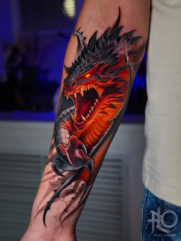 male color realism tattoo auf forearm #99909 | Tätowierer Анастасия Юсупова CAT_KABUKI