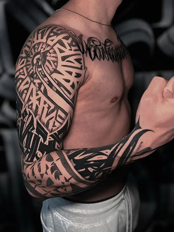 male black lettering татуировка на sleeve #102717 | Тату мастер Антон Лебедев