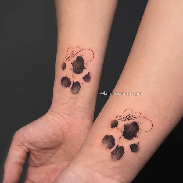 Graphic tattoo by Елена Коробова in Saint Petersburg