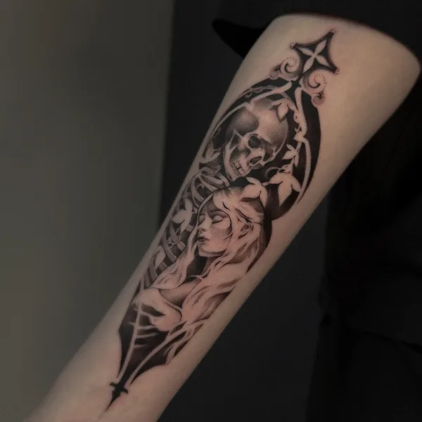 Graphic tattoo by Liza in Berlin
