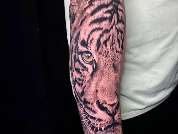 INKAHOLIK TATTOOS AND BARBERSHOP