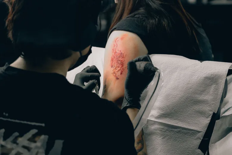 Tattoo artist INNO