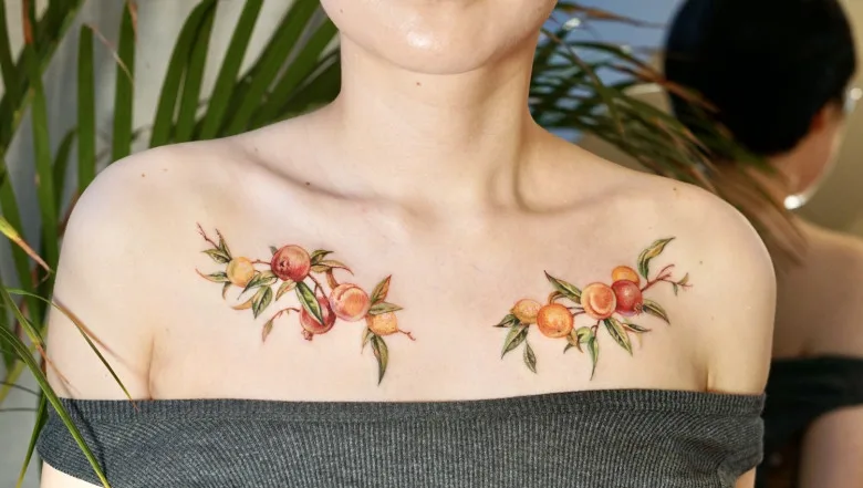 Tattoo artist Isle