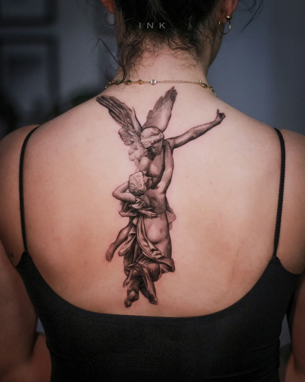 Tattoo artist Iuri Waitzberg