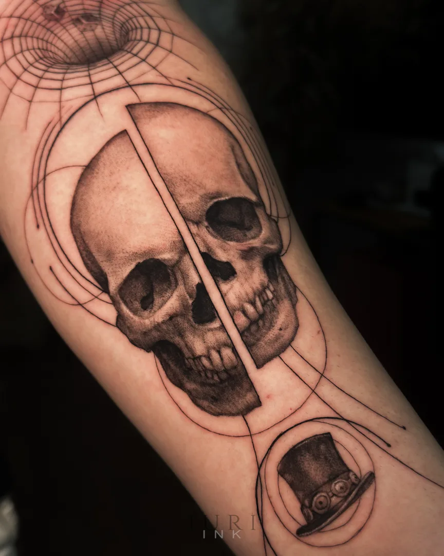 Tattoo artist Iuri Waitzberg