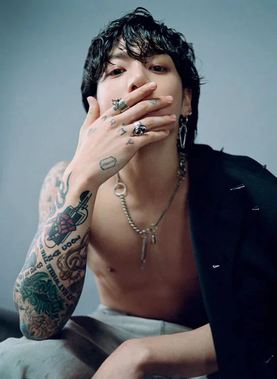 Tatuajes de Jung Kook: c&oacute;mo la historia personal del artista fue convirti&eacute;ndose poco a poco en parte de la cultura mundial del tatuaje