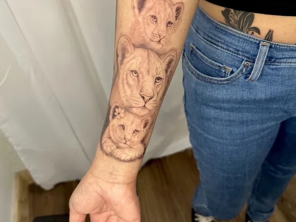 Kingz Tattoo Parlor LLC