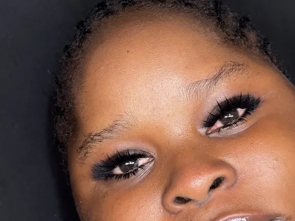 Lash Line ink-lashes, brows and tattoos