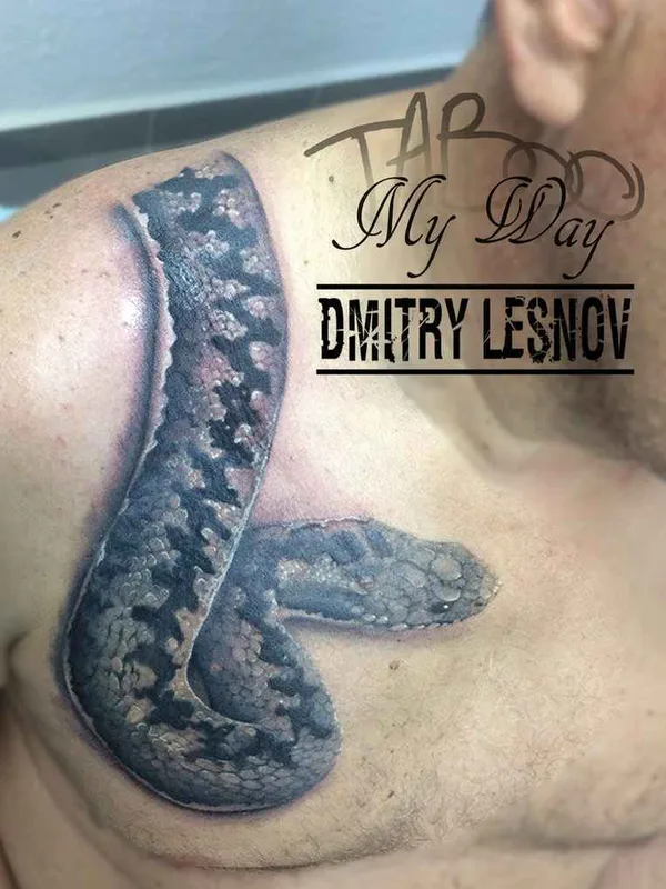 male black and grey realism Tatuaggio su chest #19388 | Tatuatore Роман