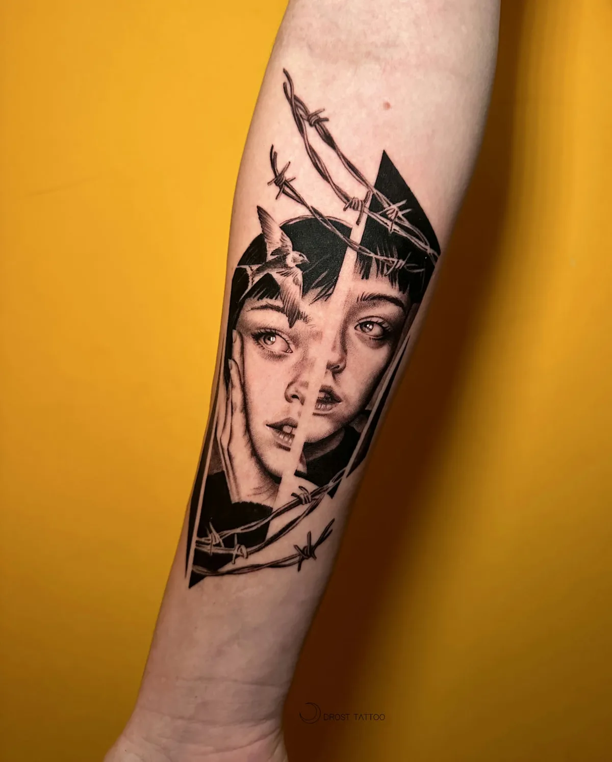 Tattoo artist Marianne Drost