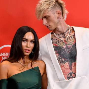 Machine Gun Kelly Шокирует Поклонников Неожиданным Перекрытием Татуировок