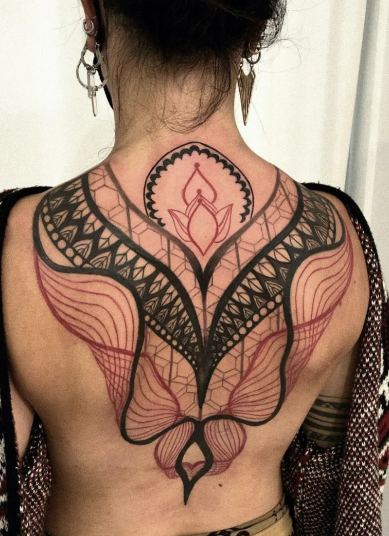 The Universal Language of Ornaments: X&eacute;u Jean's Passion for Tattooing