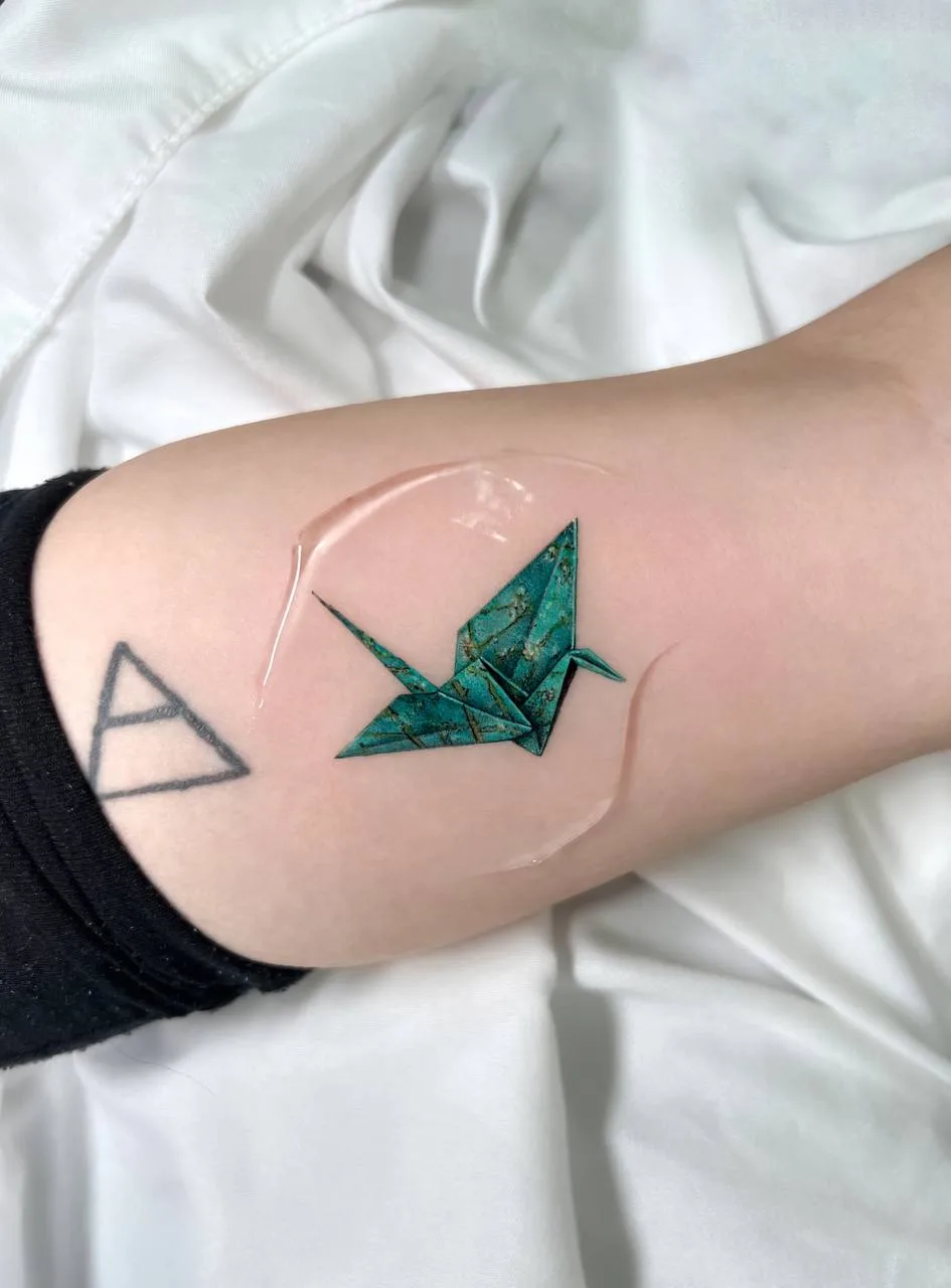 Tattoo artist Moodji