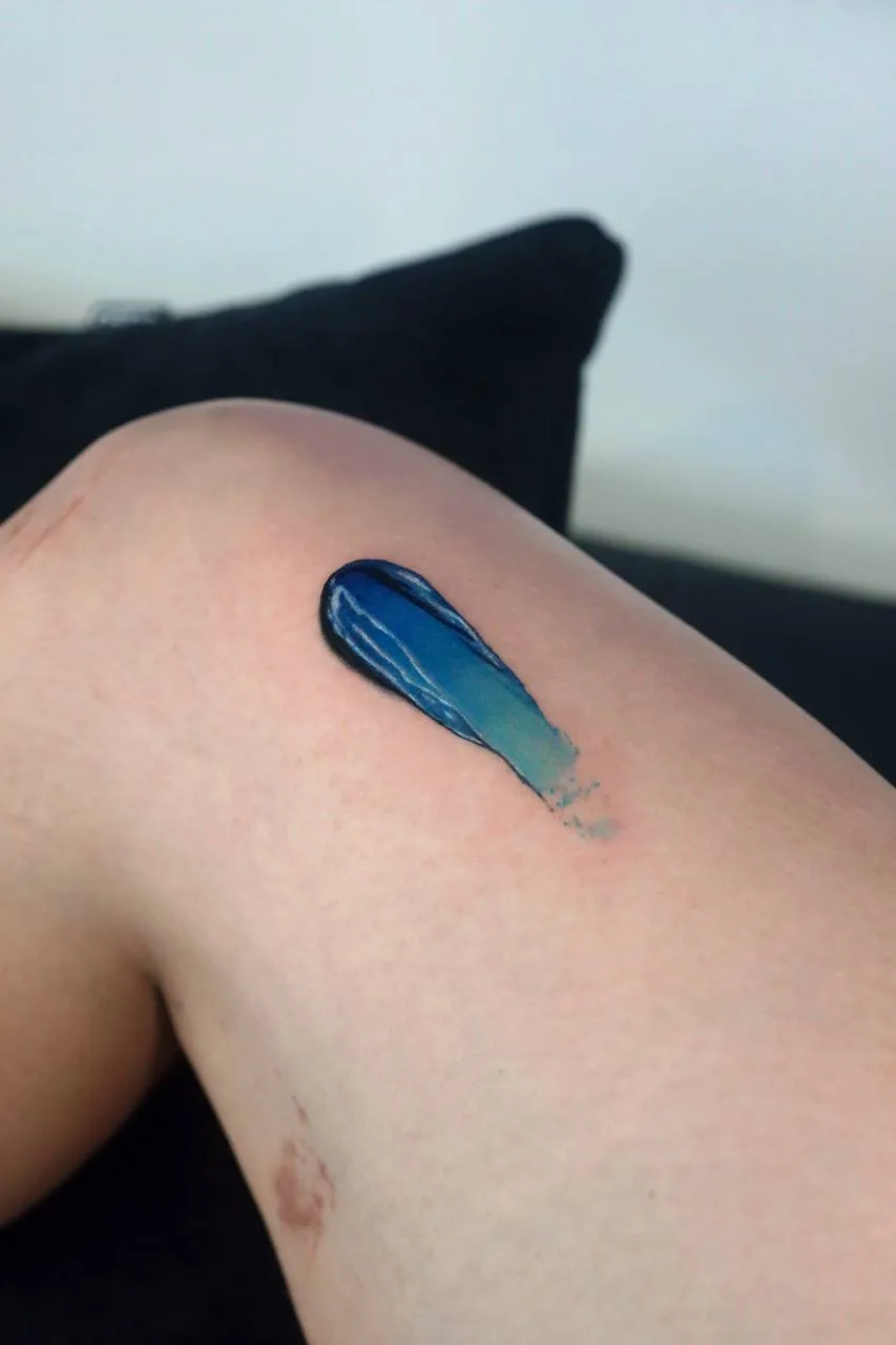 Tattoo artist Moodji