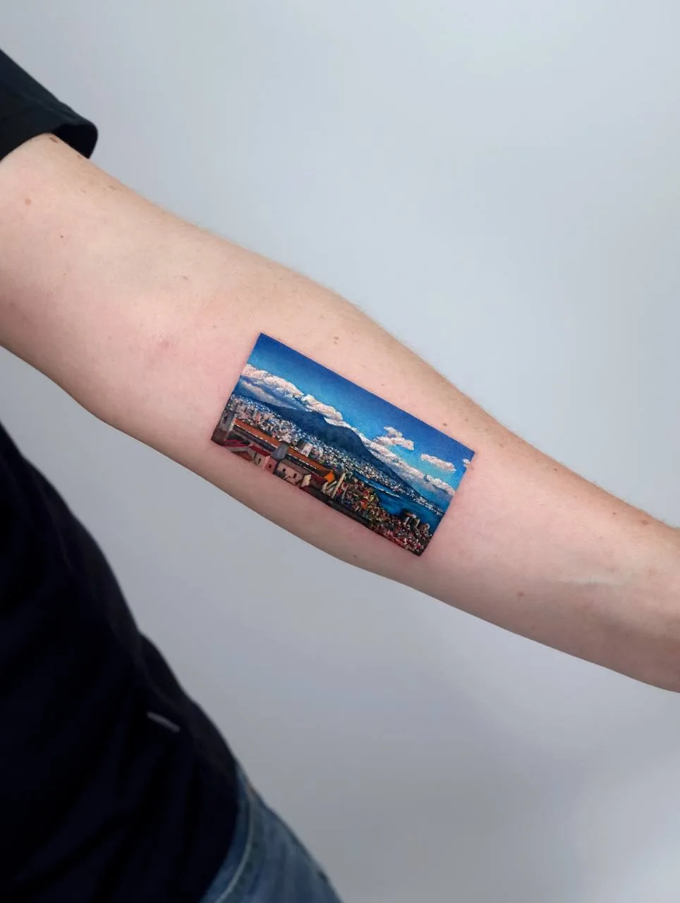 Tattoo artist Moodji