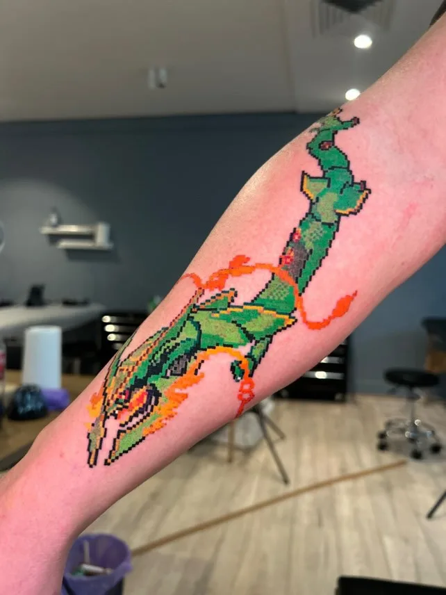 Tattoo artist mrpixel.tattooer