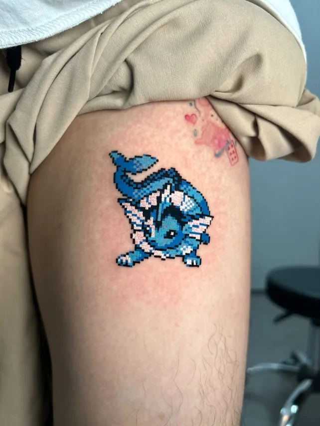 Tattoo artist mrpixel.tattooer