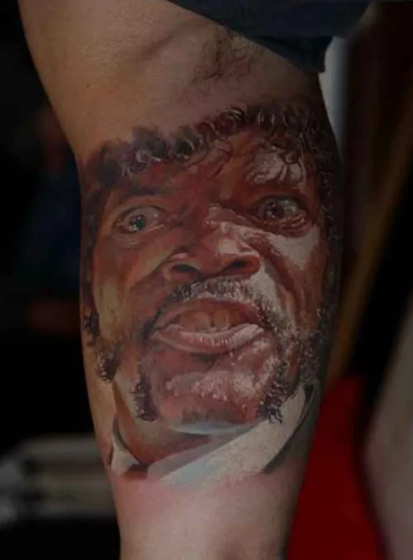 color realism tatouage sur bicep #4182 | Artiste tatoueur Дмитрий Самохин