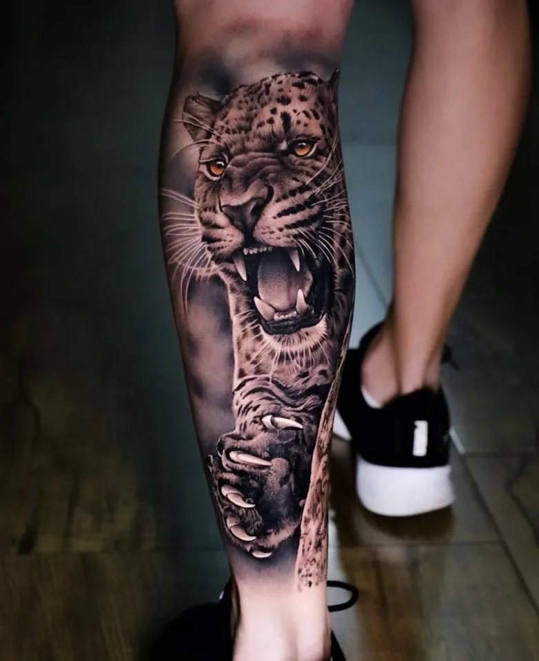 Tattoo artist Neto Coutinho
