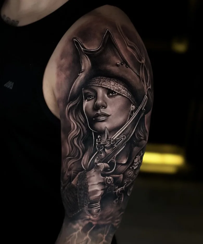 Tattoo artist Neto Coutinho