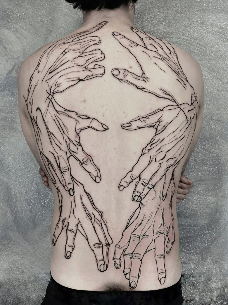 Tattoo artist Nicolas Agus