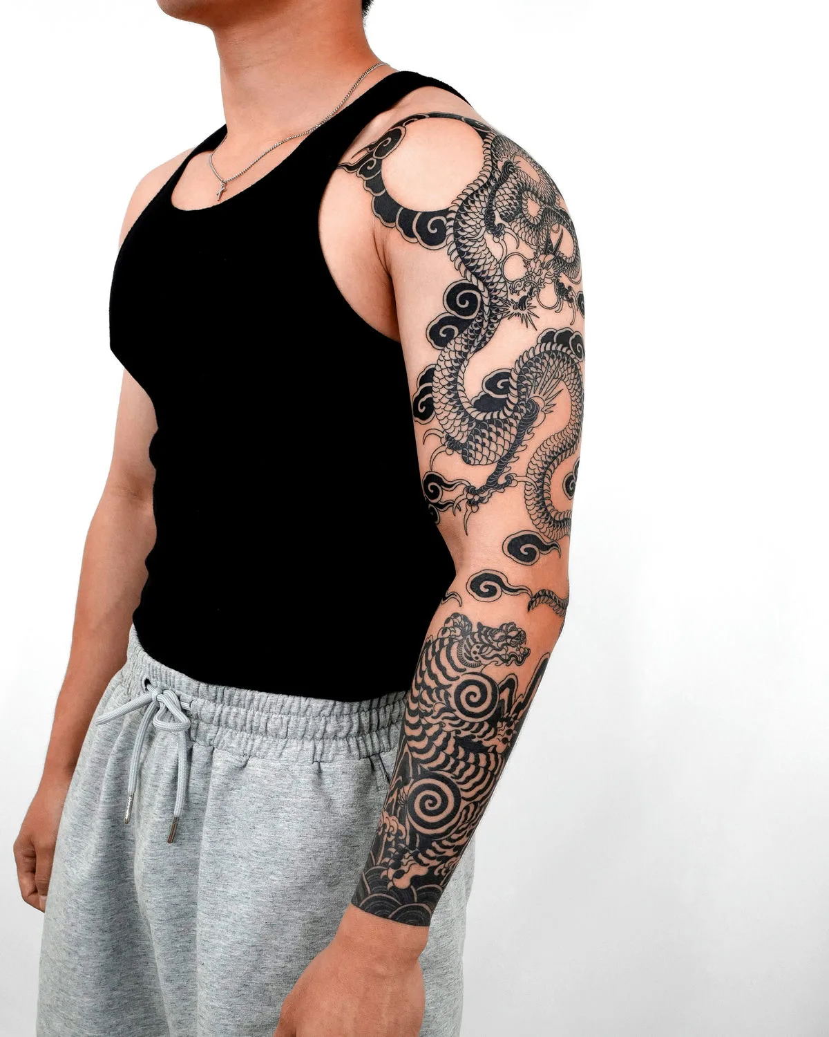 Tattoo artist Jeonghun Seo aka @Nobodytattoo