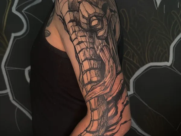 Organic Black Tattoo Studio