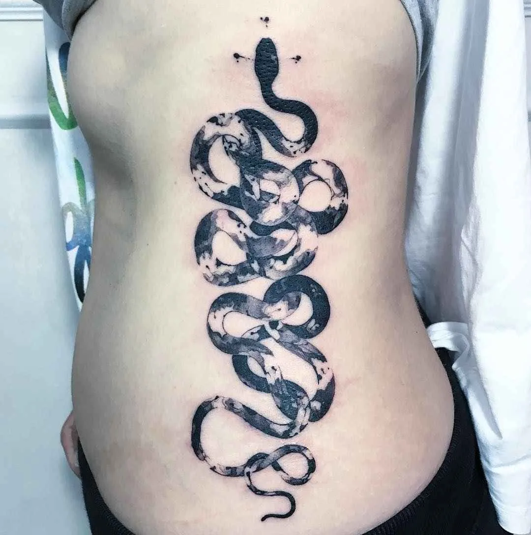 Тату-мастер Mirko Sata дизайн татуировки змеи, белые татуировки | Tattoo artist Mirko Sata snake design tattoo , white tattoos
