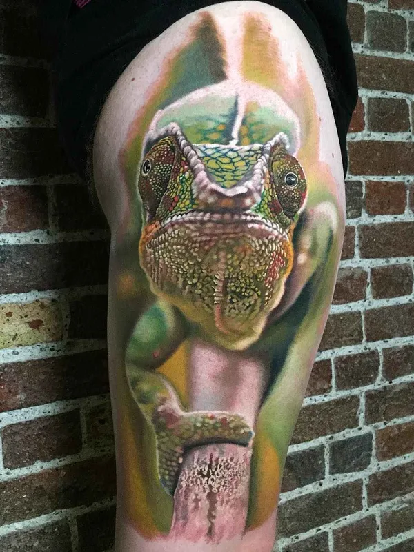 color realism 纹身 在 thigh #5338 | 纹身师 Steve Butcher