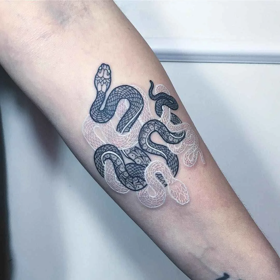 Тату-мастер Mirko Sata дизайн татуировки змеи, белые татуировки | Tattoo artist Mirko Sata snake design tattoo , white tattoos