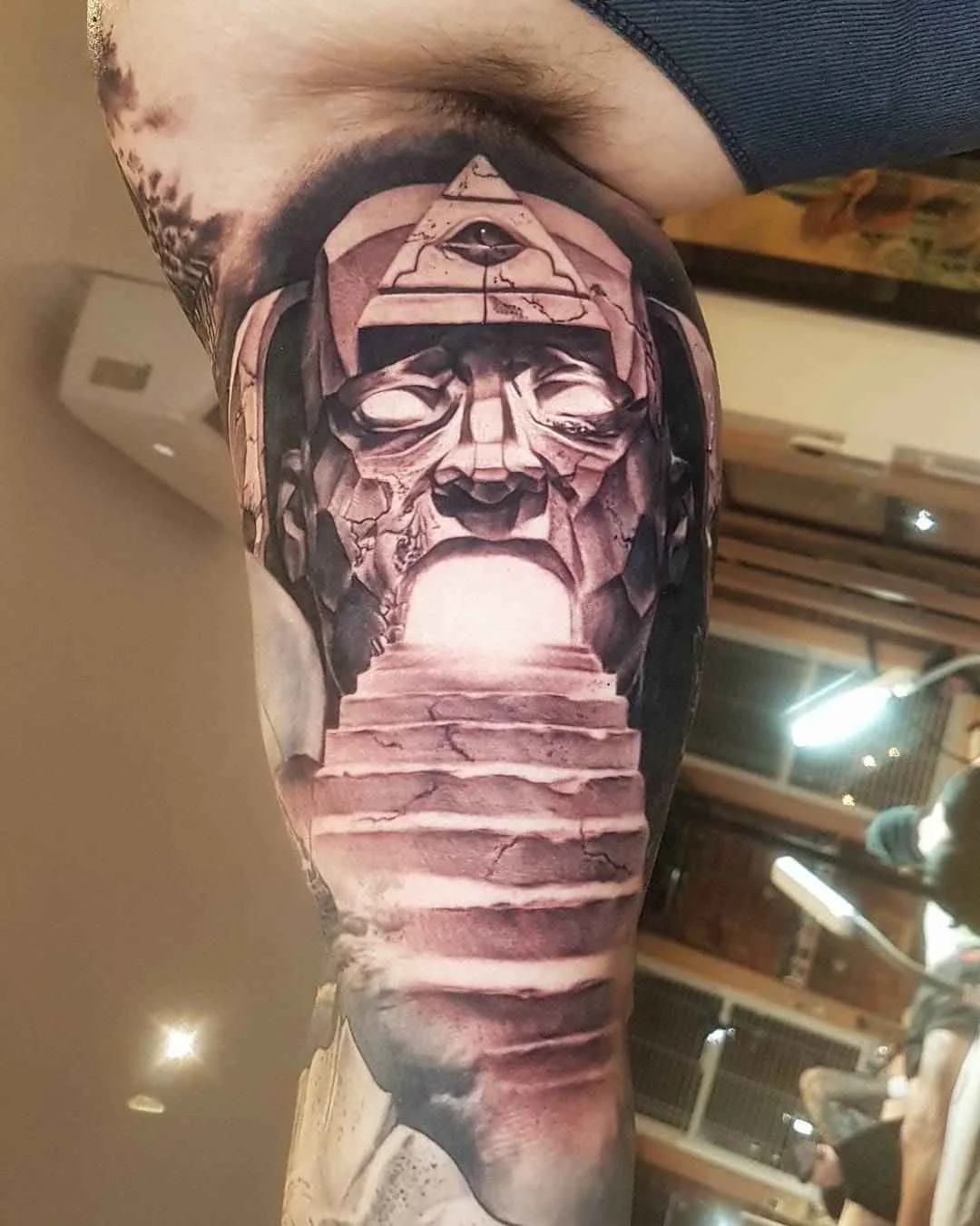 Tattoo artista Hokowhitu Sciascia nero&grigio stile autore horror tattoo | Melbourne, Australia