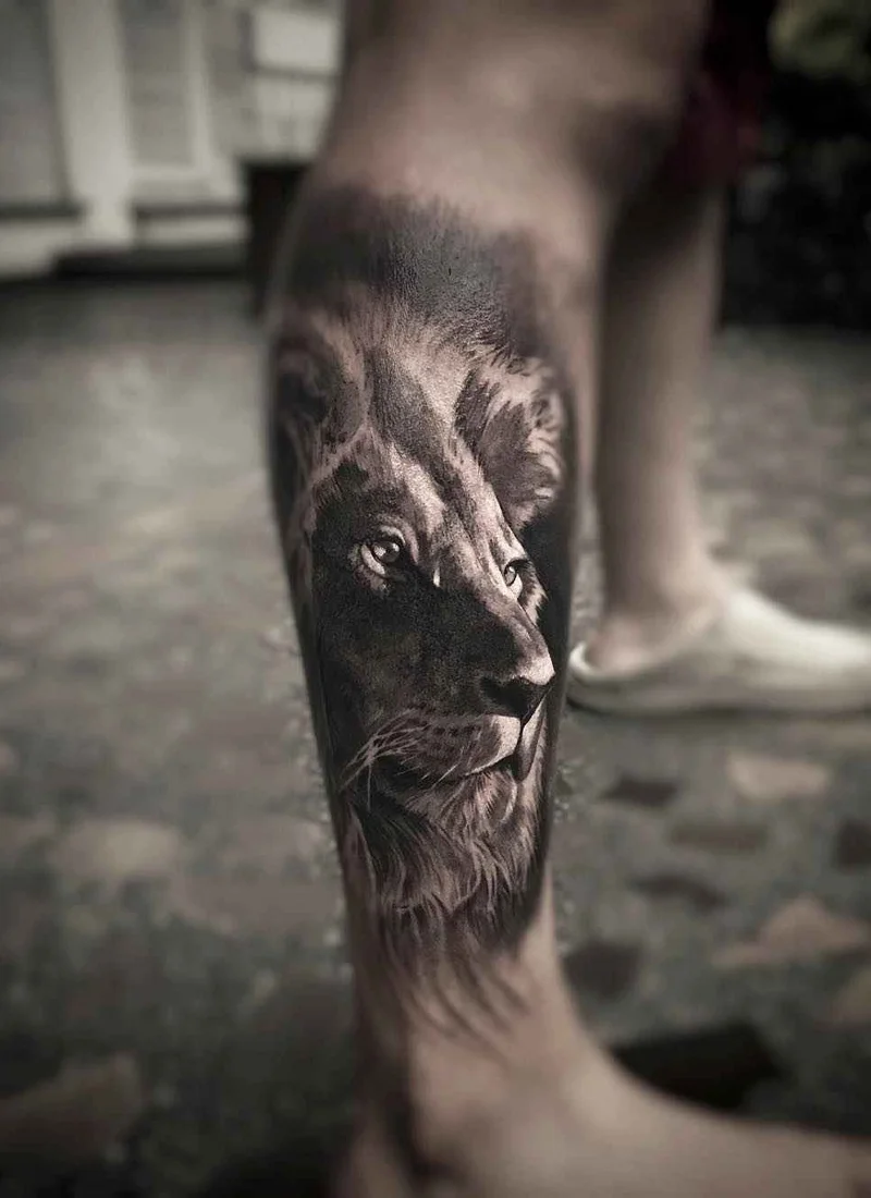 Significato dei tatuaggi di leone: una guida completa sulle simbologie, gli stili e le considerazioni chiave