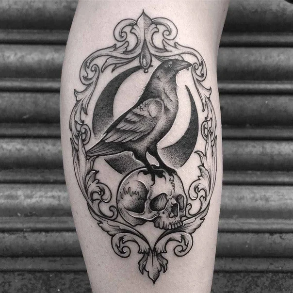 Black & Grey Skull, Raven tattoo on Calf