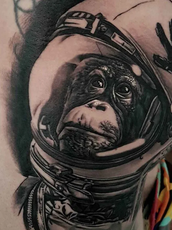 black and grey realism Tatuaggio su thigh #15861 | Tatuatore Hokowhitu Sciascia