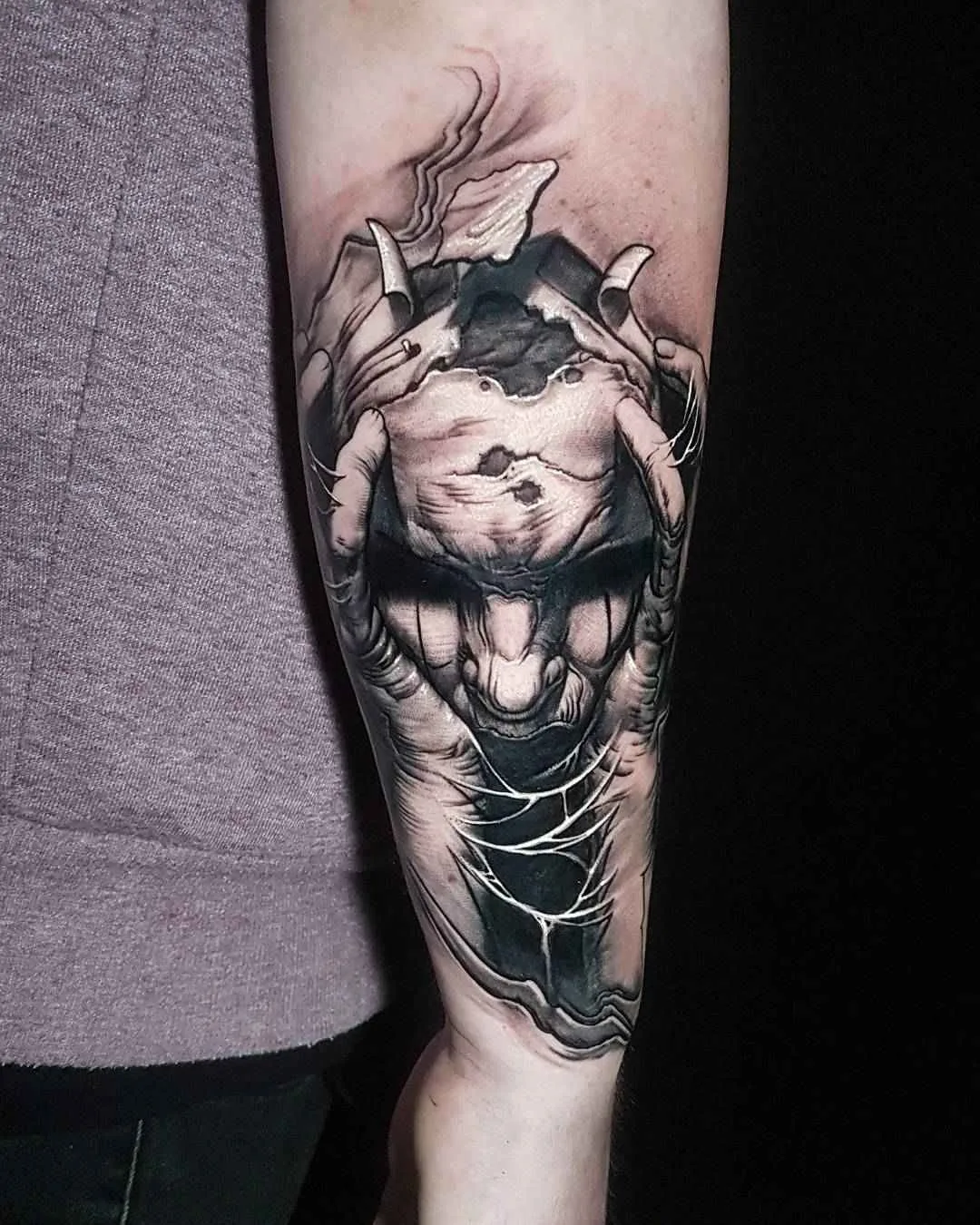 Tattoo artista Hokowhitu Sciascia nero&grigio stile autore horror tattoo | Melbourne, Australia