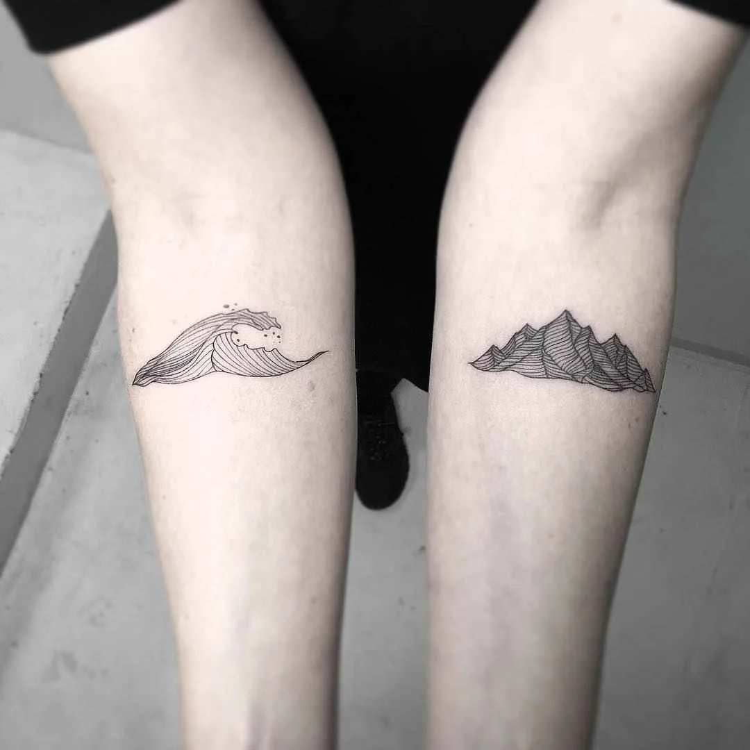 Tatuador Iosep cria tatuagem preta minimalista, gráfica, linhas | Hamburgo, Alemanha