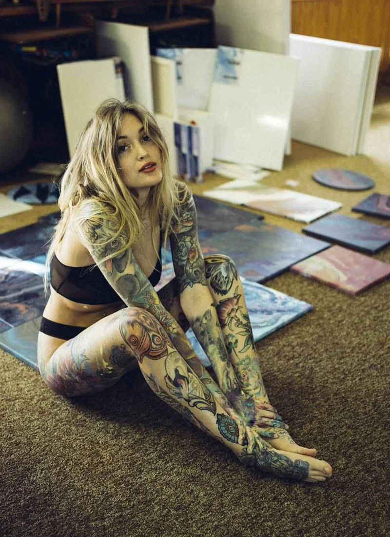 Tattooed model Torrie Blake